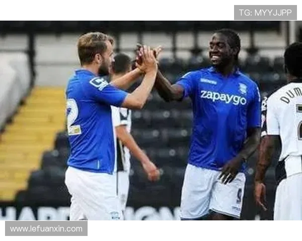 加的夫城与女王公园的精彩对决分析与赛季前景展望