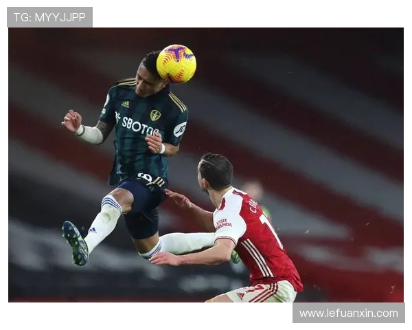 博尔顿与利兹联激战成和比分揭晓精彩瞬间回顾